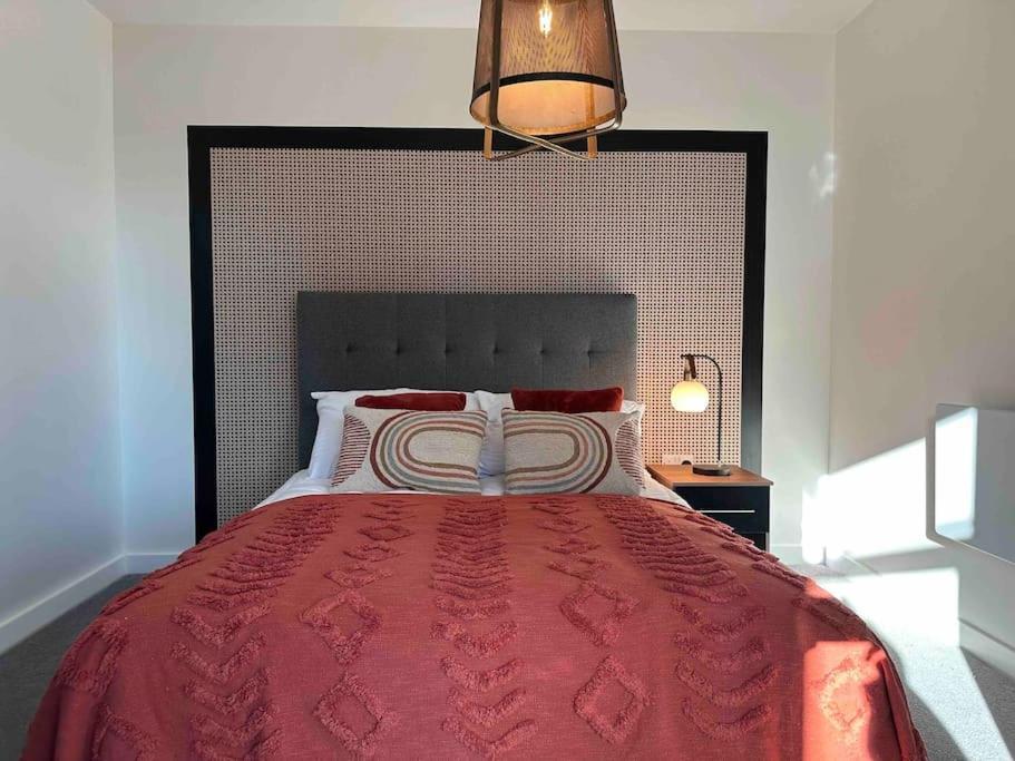 Apartment 1 Bed Flat With View Of Old Trafford *